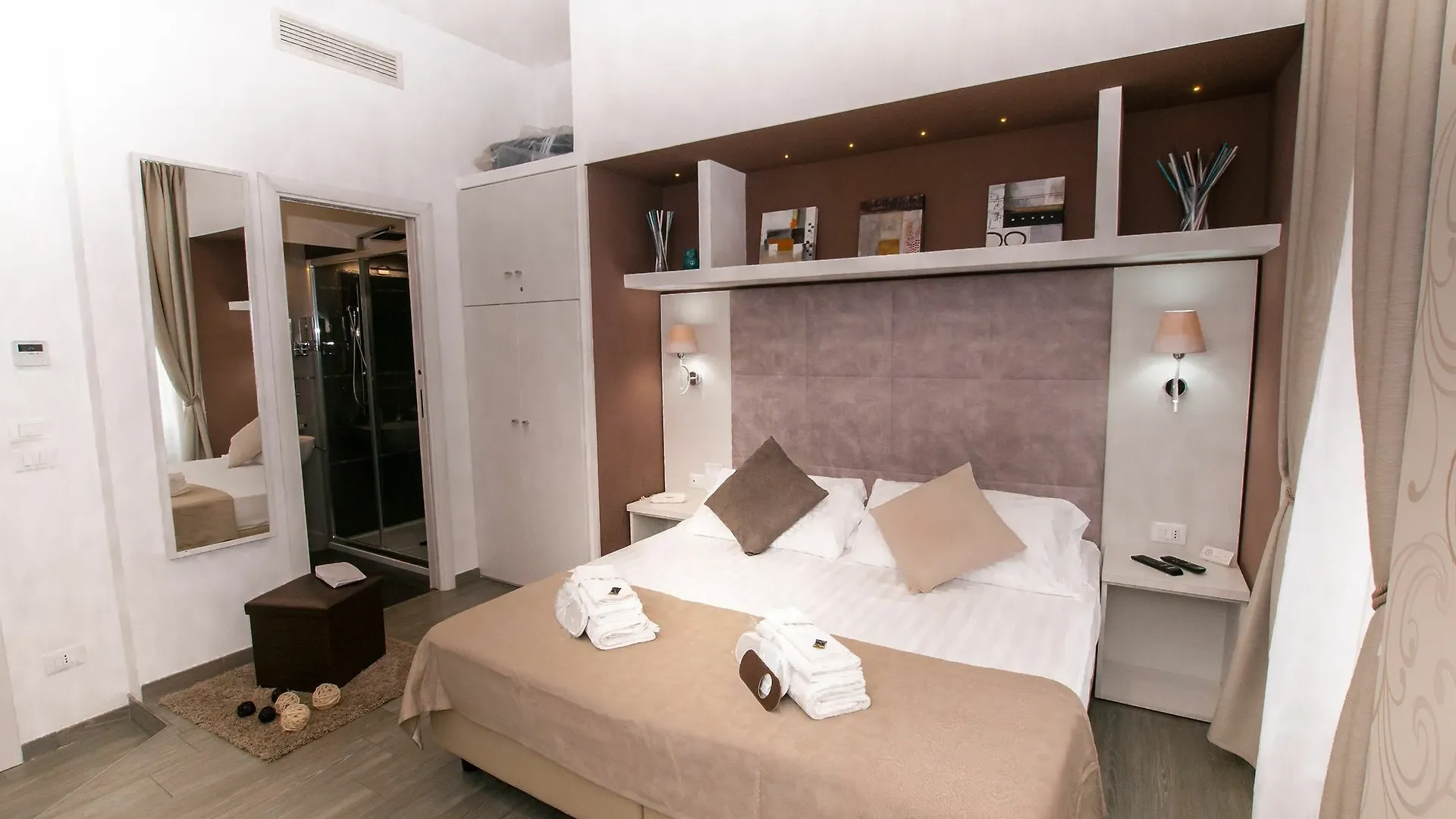 Elenoire Rooms & Suite Rome 3*,  Italy