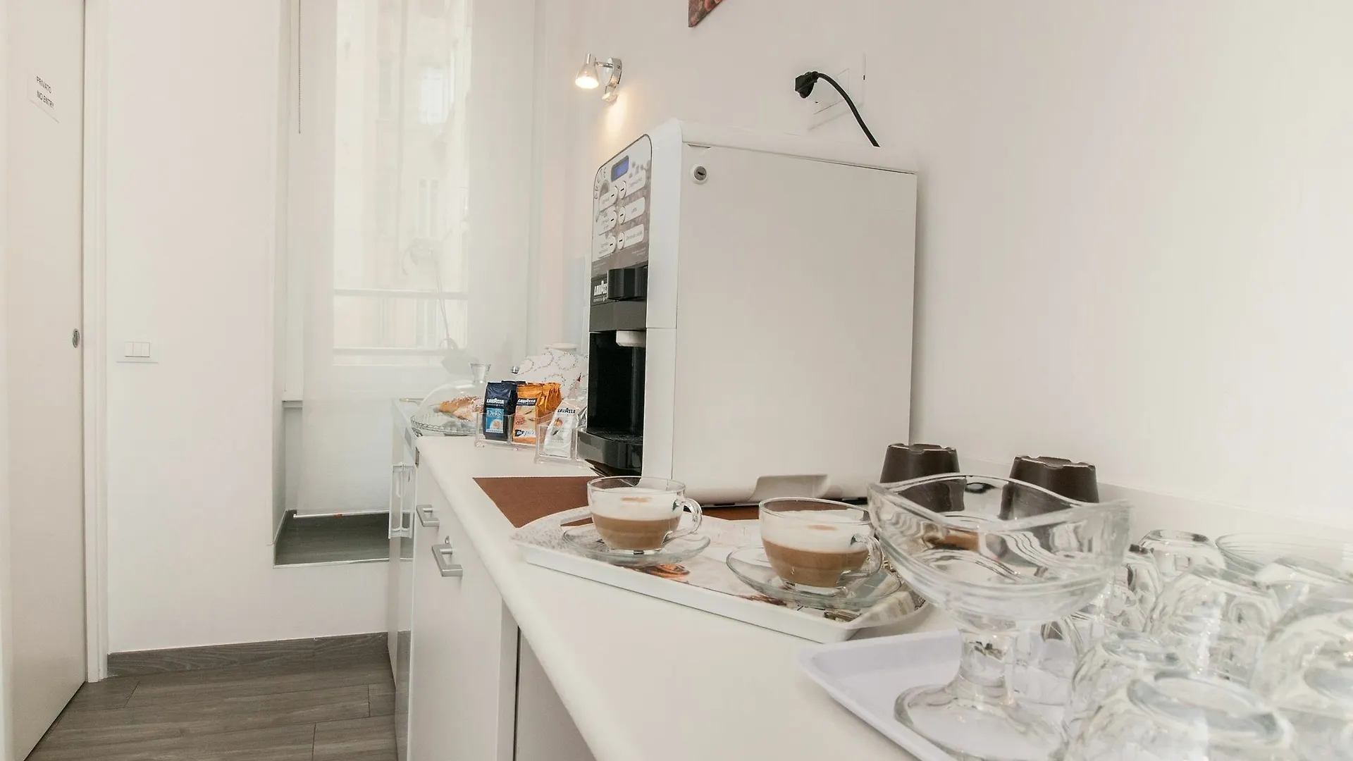 Elenoire Rooms & Suite Rome Guest house