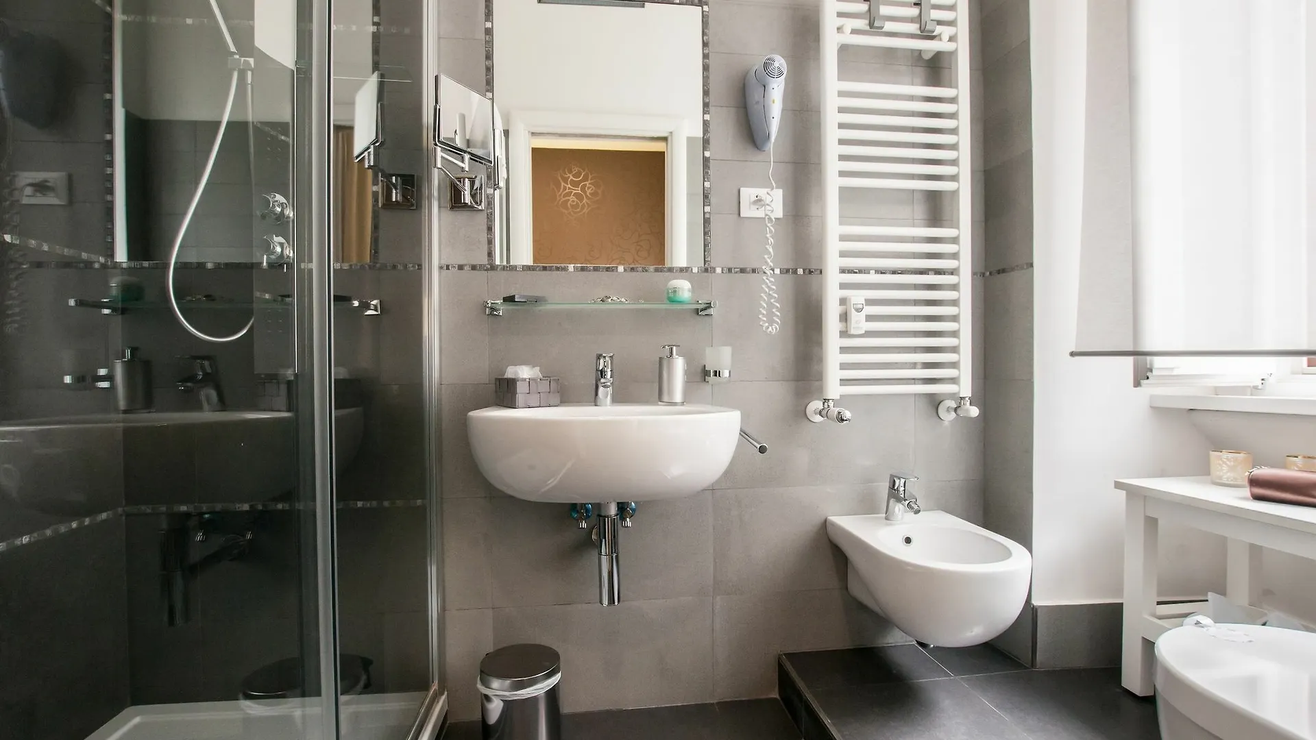Elenoire Rooms & Suite Rome