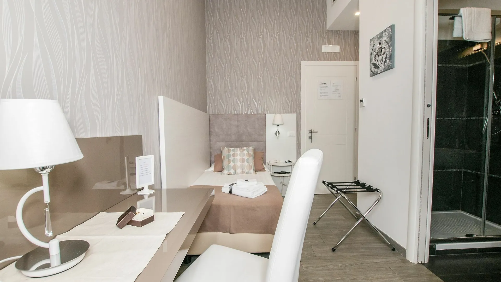 Elenoire Rooms & Suite Rome Guest house