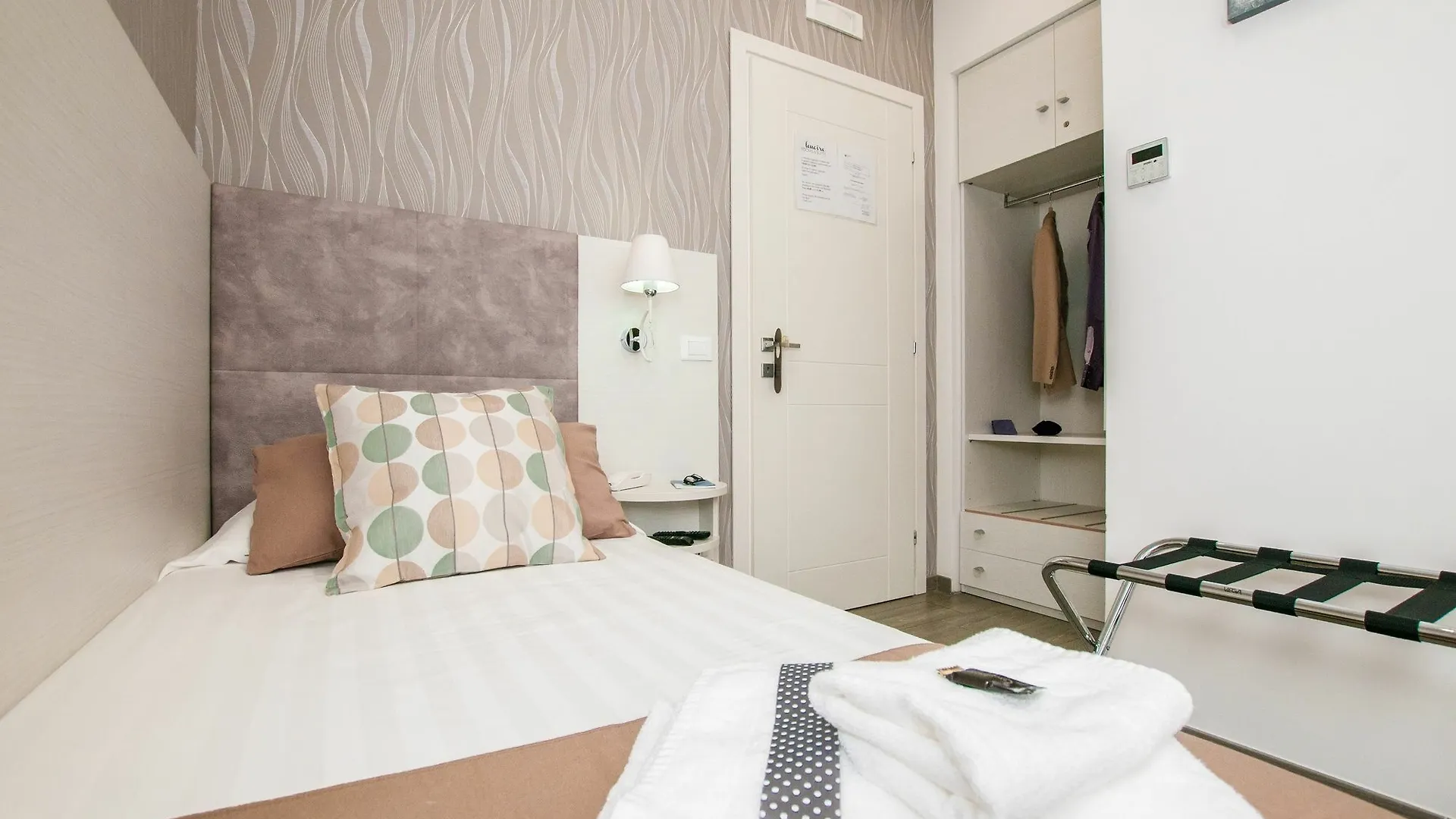 Elenoire Rooms & Suite Rome Italy