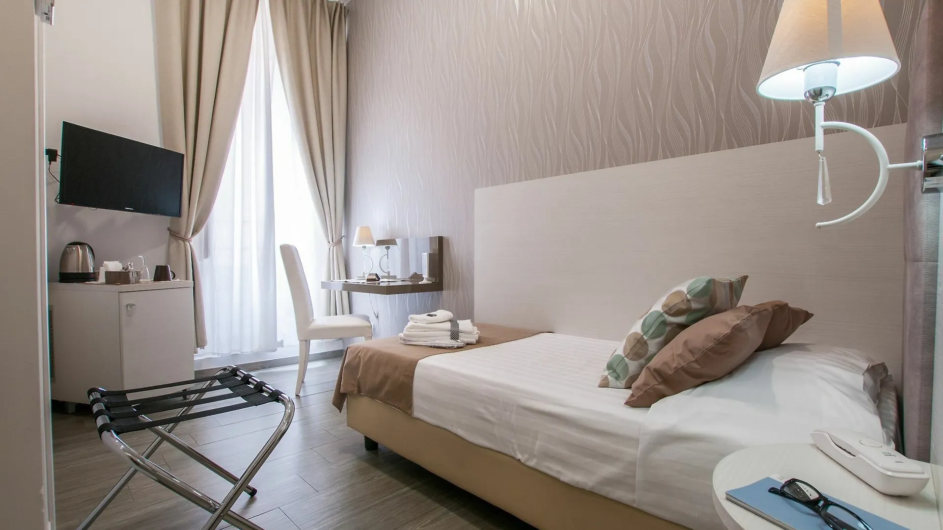 Elenoire Rooms & Suite Rome Guest house