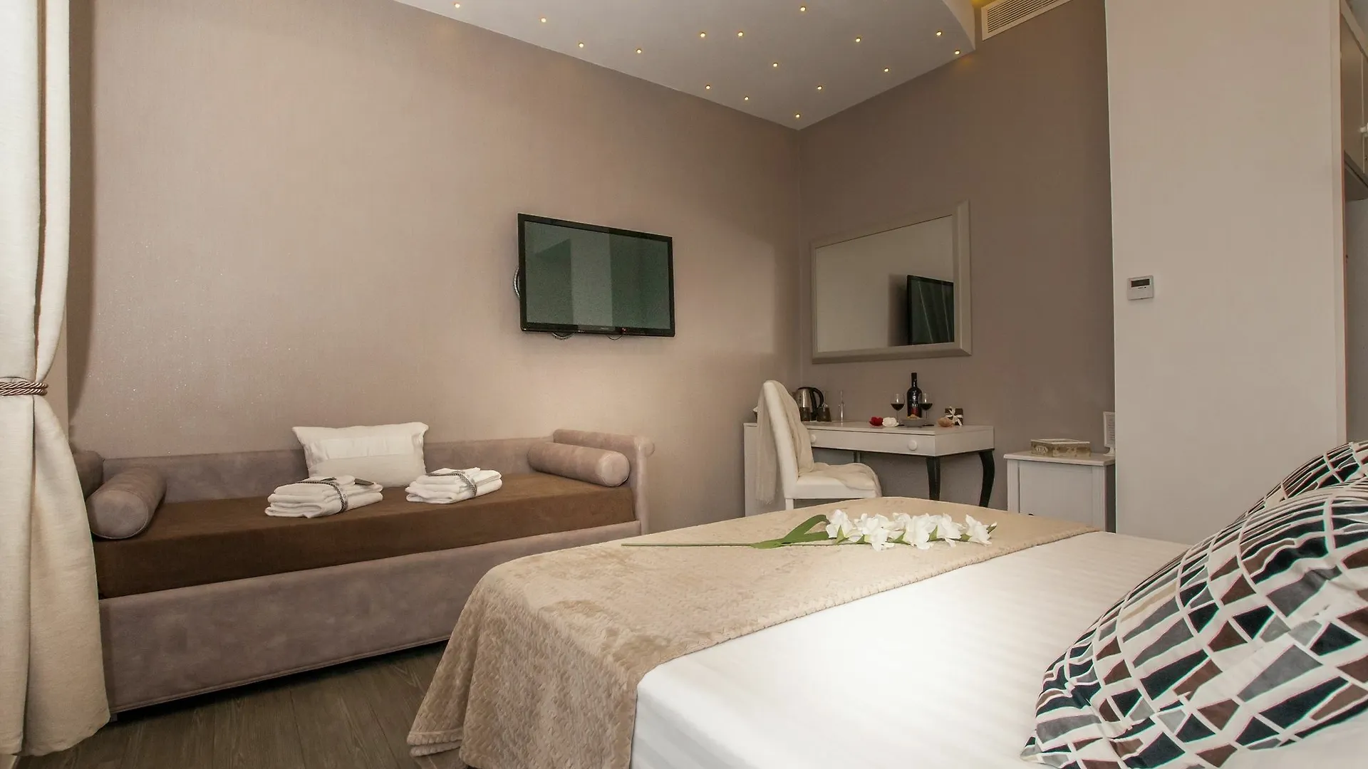 Elenoire Rooms & Suite Rome Guest house